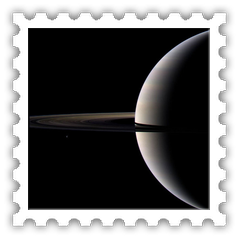 Szaturnuszon. A Cassini-szonda fotjn a gyr alatt a Tethys hold ltszik.