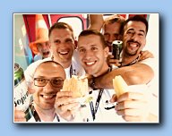 M�g t�bb k�p...