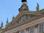 Thumbnail shows lightbox, image name shows slide