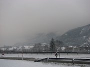 Thumbnail shows lightbox, image name shows slide