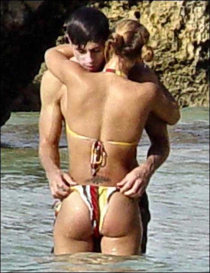 nude_exposed_celebrity_12.jpg
