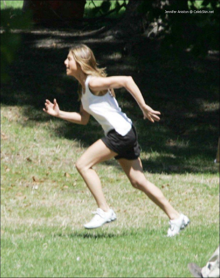jennifer-aniston-09.jpg