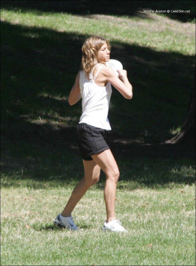 jennifer-aniston-10.jpg