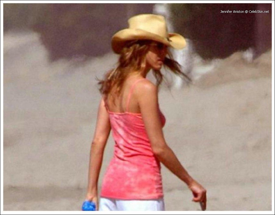 jennifer-aniston-12.jpg