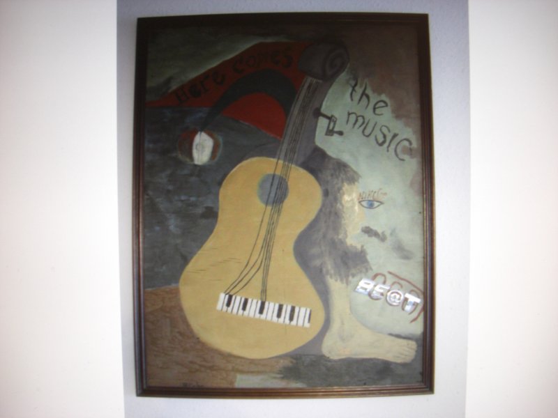 herecomesthemusic.jpg