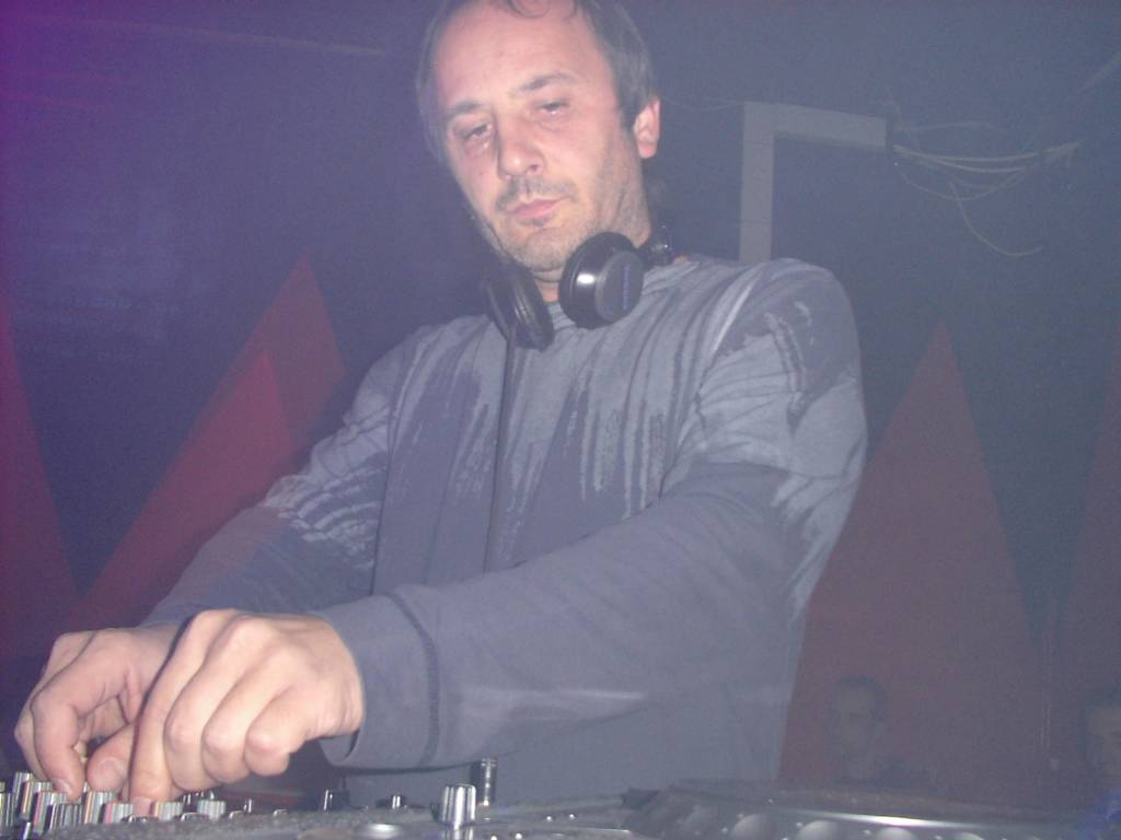 S2500021.JPG