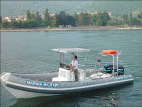 ASSO Open 75 gumics&oacute;nak iker k&uuml;lmotorral