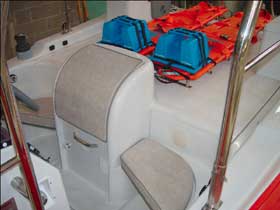 ASSO Open 75 gumics&oacute;nak be&eacute;p&iacute;tett jet hajt&aacute;ssal