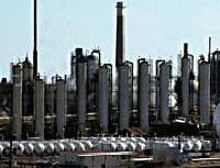 (7.) oil-refining-distillation-columns.gif