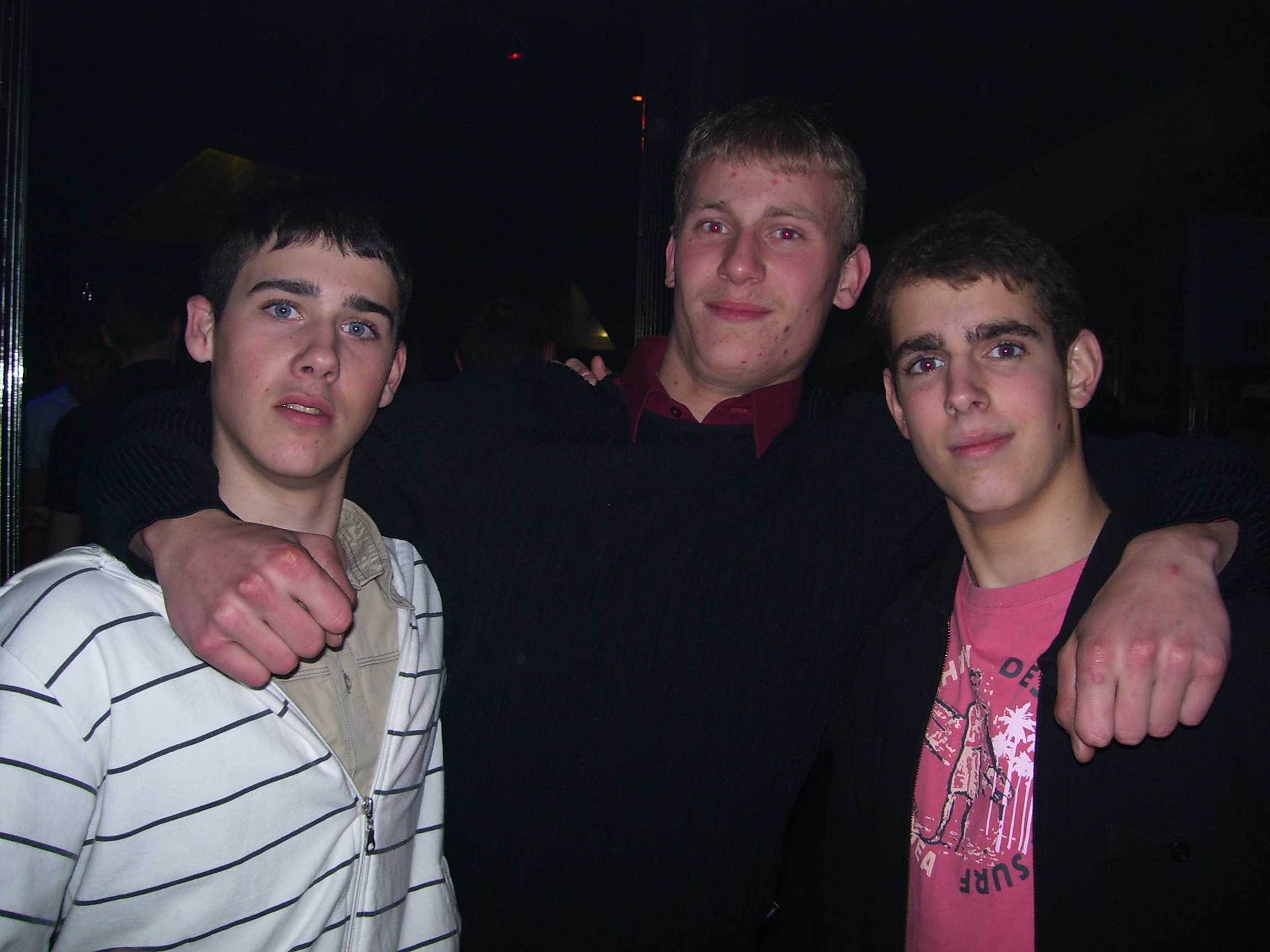 BEZ�R�S!