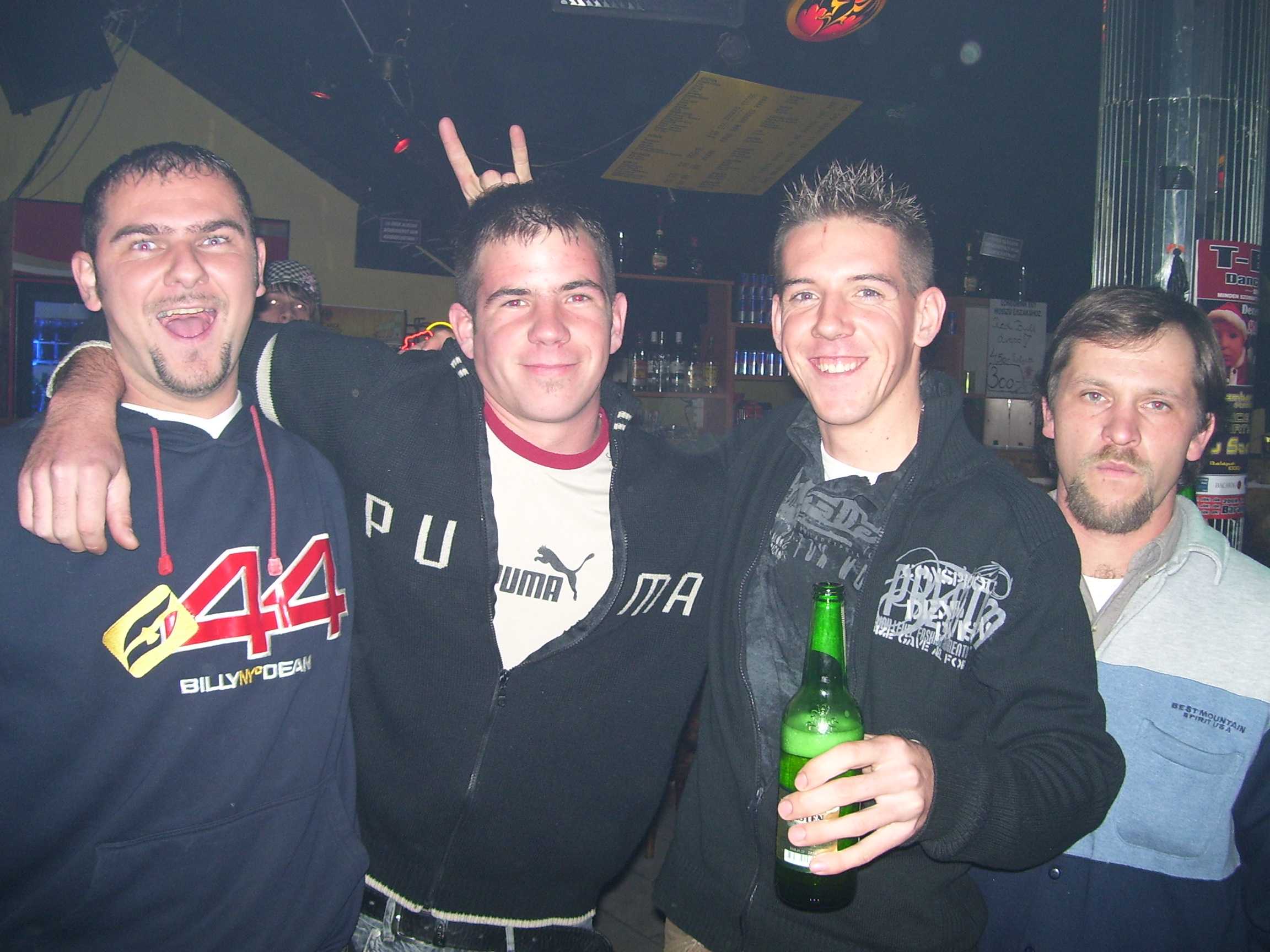 BEZ�R�S!