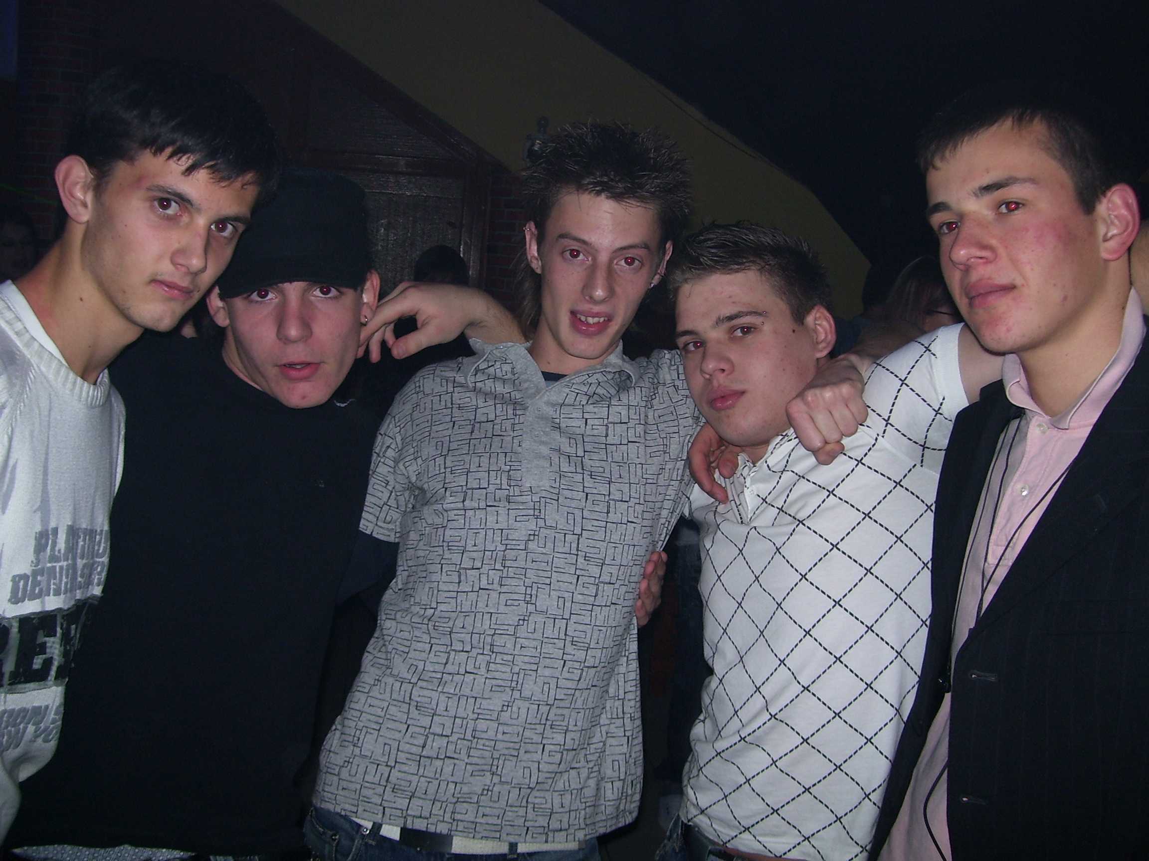 BEZ�R�S!