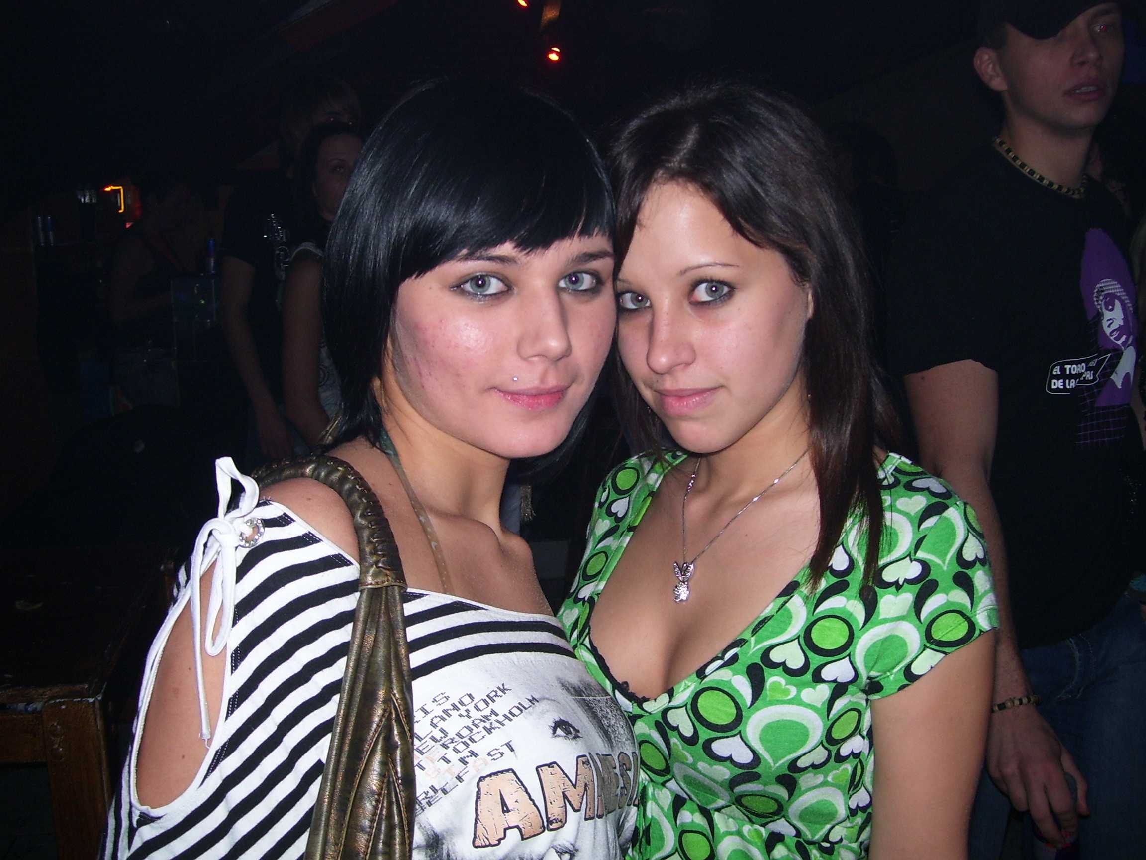 BEZ�R�S!