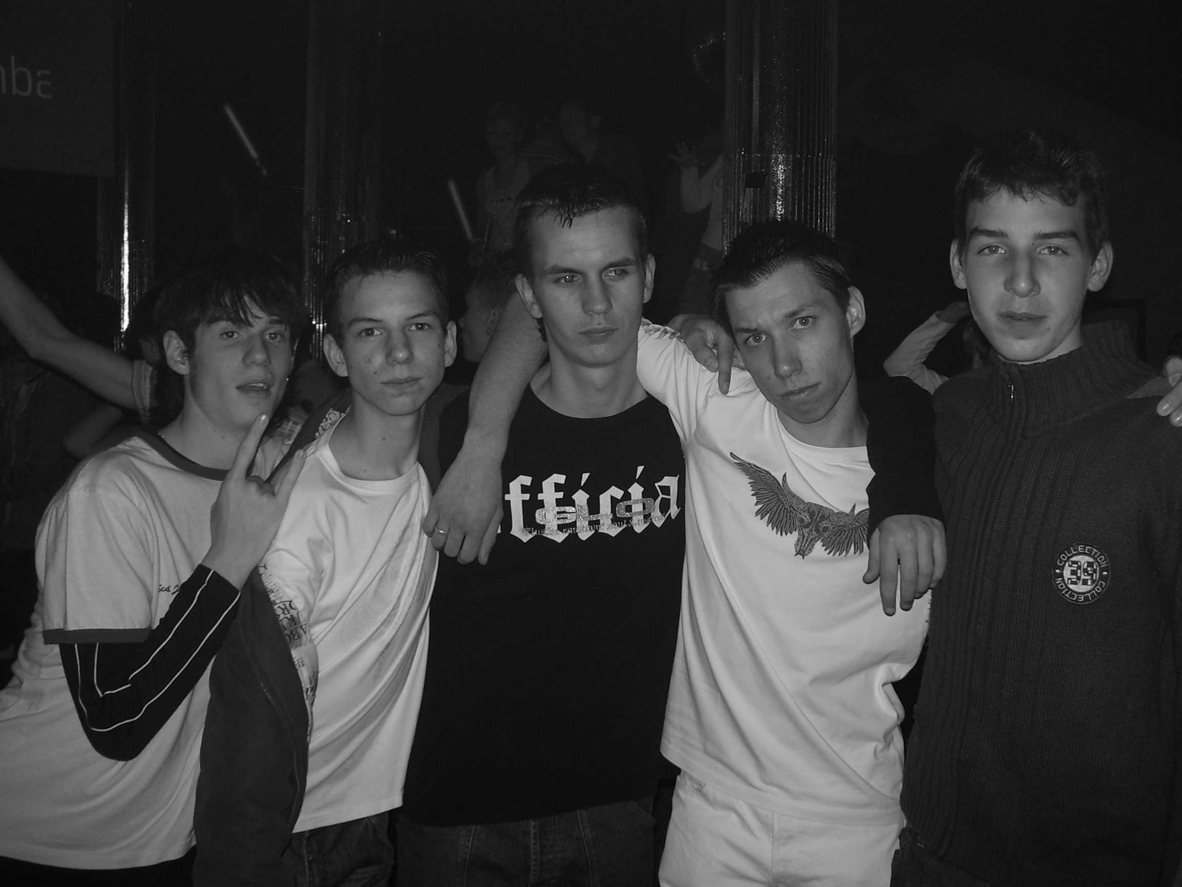 BEZ�R�S!