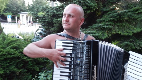 EFKO zen&eacute;sz SEGO &eacute;nekes
