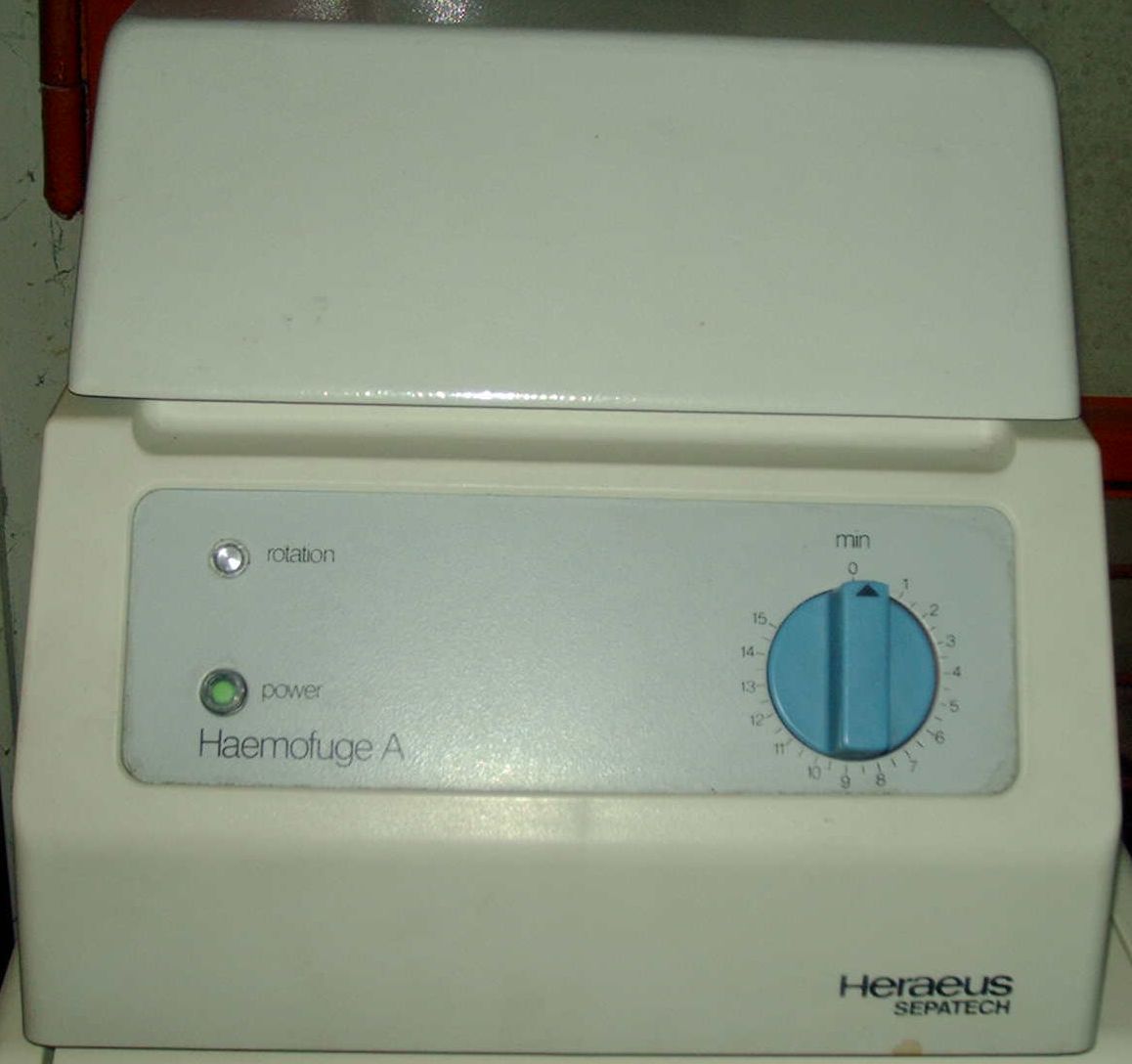 HERAEUS CENTRIFUGA  Ára : 40 000Ft