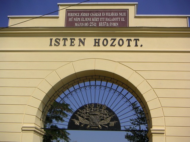 Isten hozott.