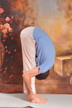 Padangustasana-Lábujj tartás
