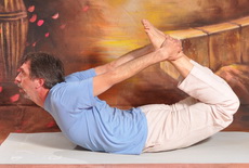 Dhanurasana-Íjtartás