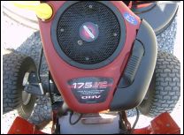 Troy Bilt 17,5 Le 107 cm vagas..jpg