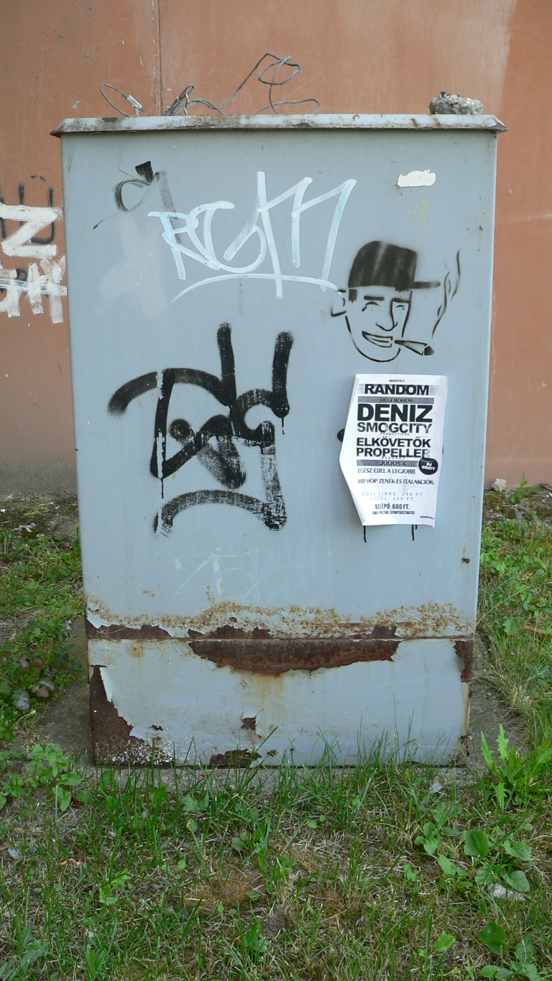  • Kazincbarcika, Dek tr, graffiti •  • gg630504 cc-by-nc-sa