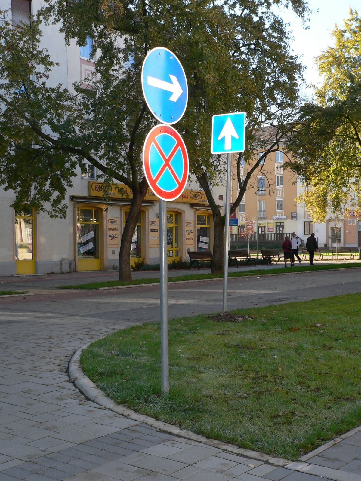  • Kazincbarcika, Munkcsy tr •  • gg630504 cc-by-nc-sa