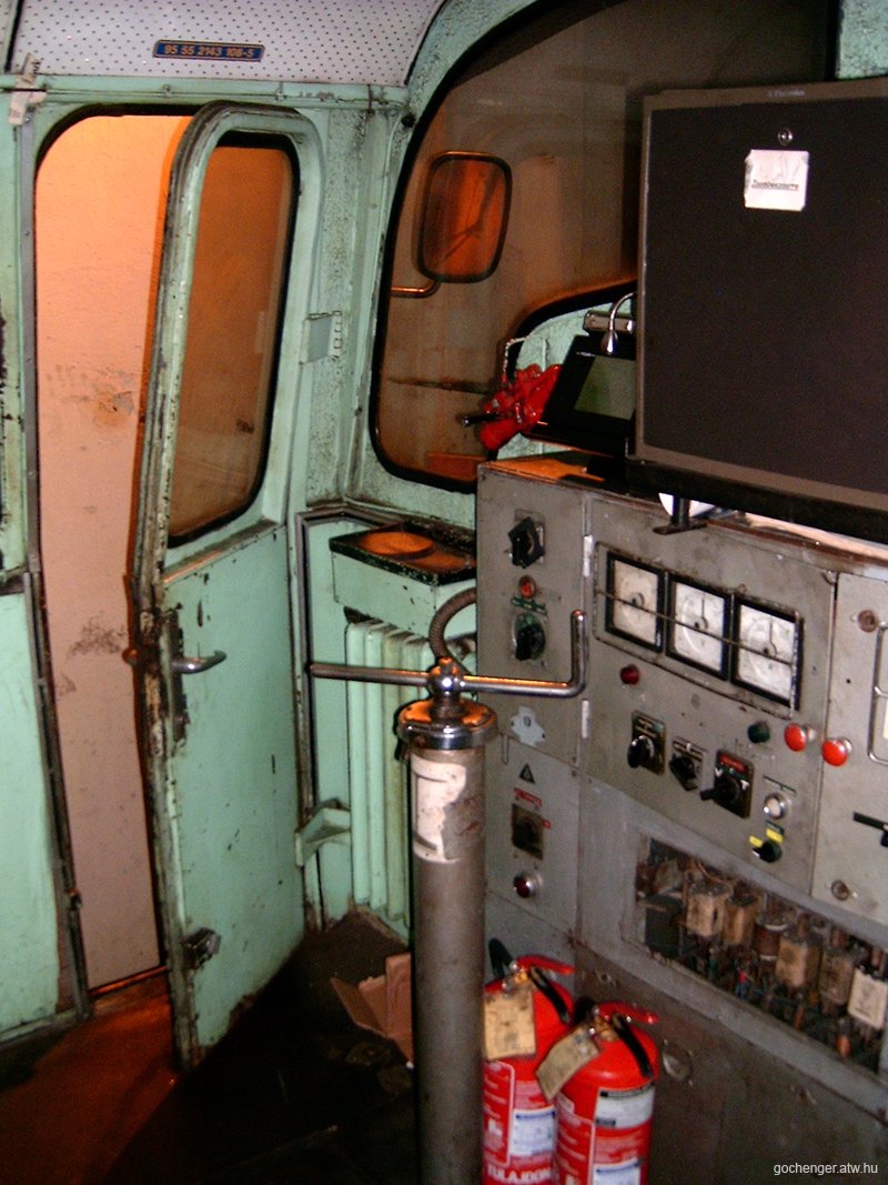 M43 1108 vezetlls 26.jpg