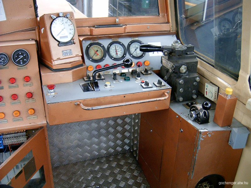 gochenger - M47 remot Dacia kabin - 37.jpg