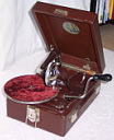 Artel Grammofon portable gramophone