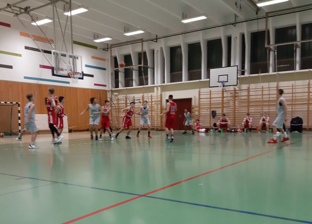 U18