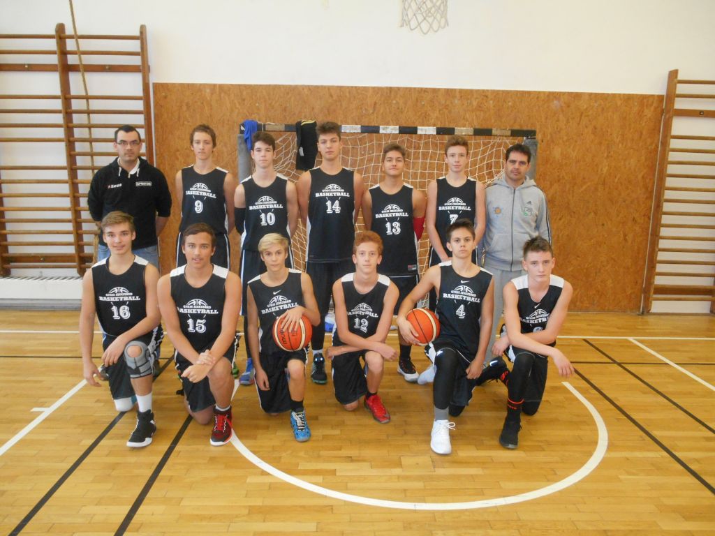 U16