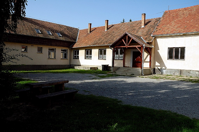 hetvehely_iskola_001.jpg