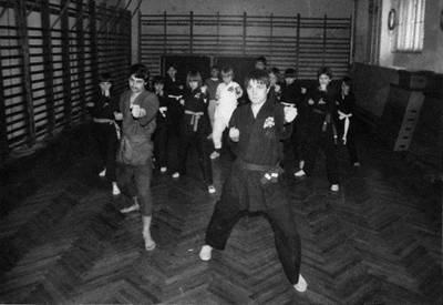 1985, Gölle. Első klub