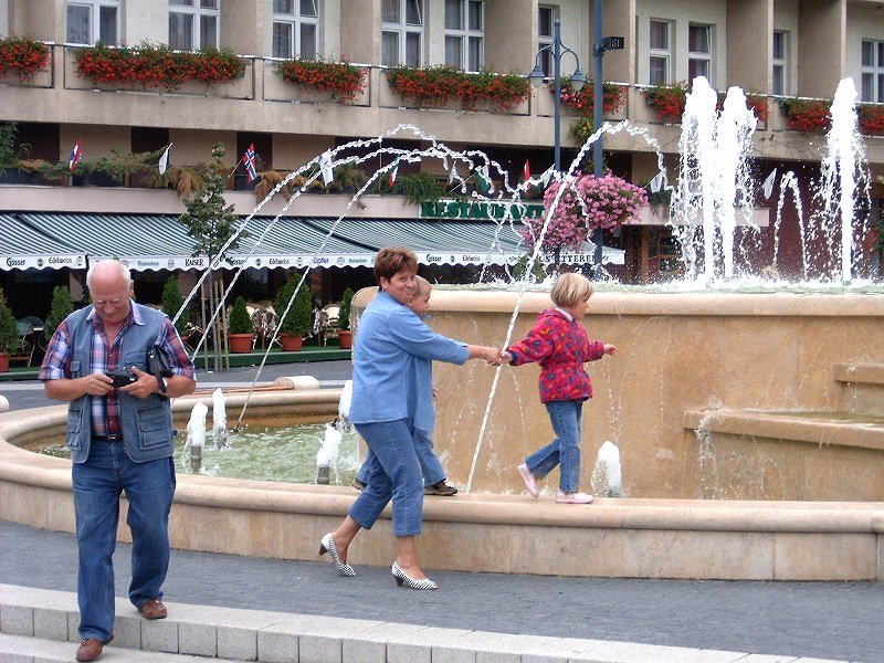 kapos02