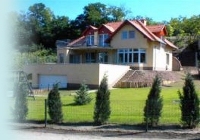 Téglaházak