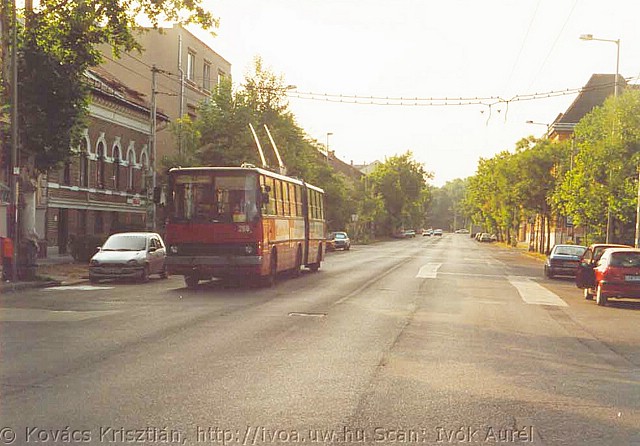 tr10.jpg