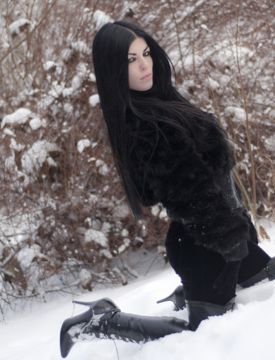 winter_kittie_by_kittiegrave-d36jbao.jpg