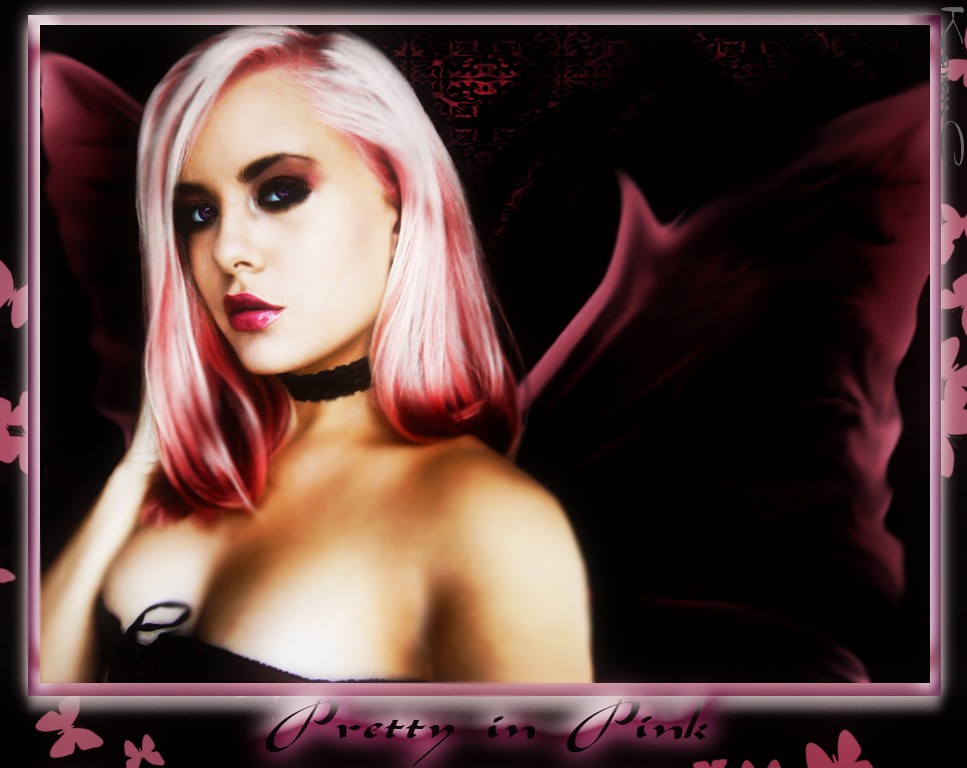 Pretty_in_Pink_by_seiyalover.jpg