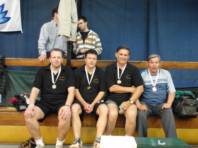 a 2008/09.vi I.osztly 1.csoport bajnoka, balrl: Nagy Tams, Cseresznys Jzsef, Kirly Attila s Gregn Bertalan