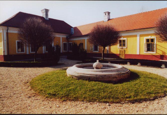 004-Monok_Kossuth_szulohaza.jpg - Kossuth szlhza Monokon.