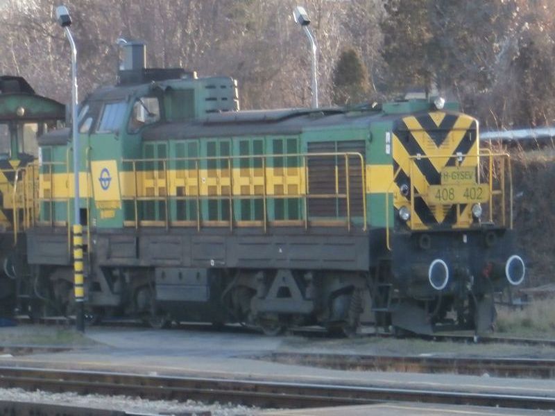 M40,Púpos M40,Púpos