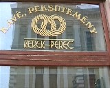 Ide kattincs�!