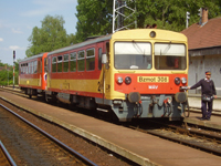 No. Bzmot 308 railcar as No. 39534 slow train at Gyrszabadhegy station, Hungary, 17.05.2007.