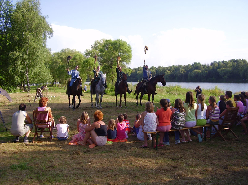 Elsõ Jurtatábor Gébárton jul 8-15.ig 096