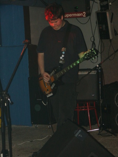 143.jpg