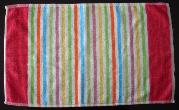 Frottír gyermek törülköző 28x47 cm 500 Ft Frottír gyermek törülköző 28x47 cm 500 Ft