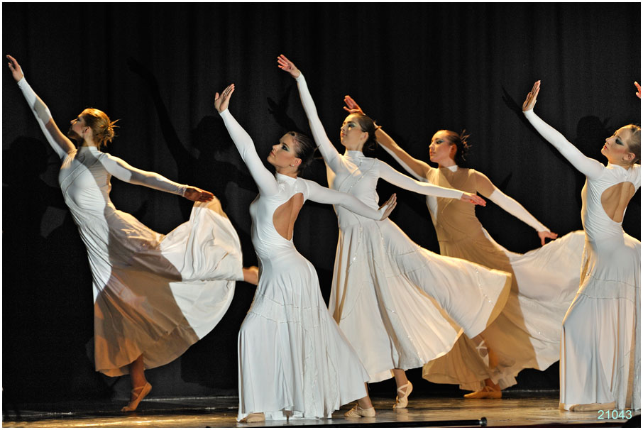 Modern balett verseny fot&oacute;