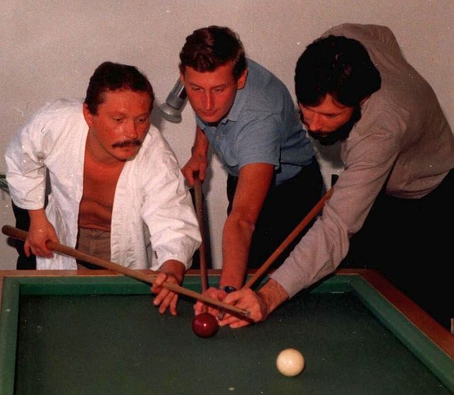 billiard.jpg