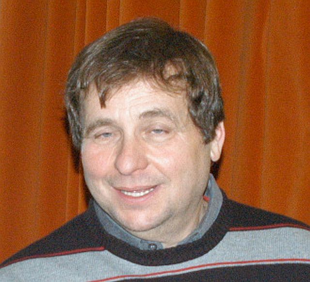 tekintetek19.jpg