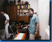 �n -   Mak�n Dj Emix, ha valaki �rk�dia r�di�t hallgatna v�letlen�l...